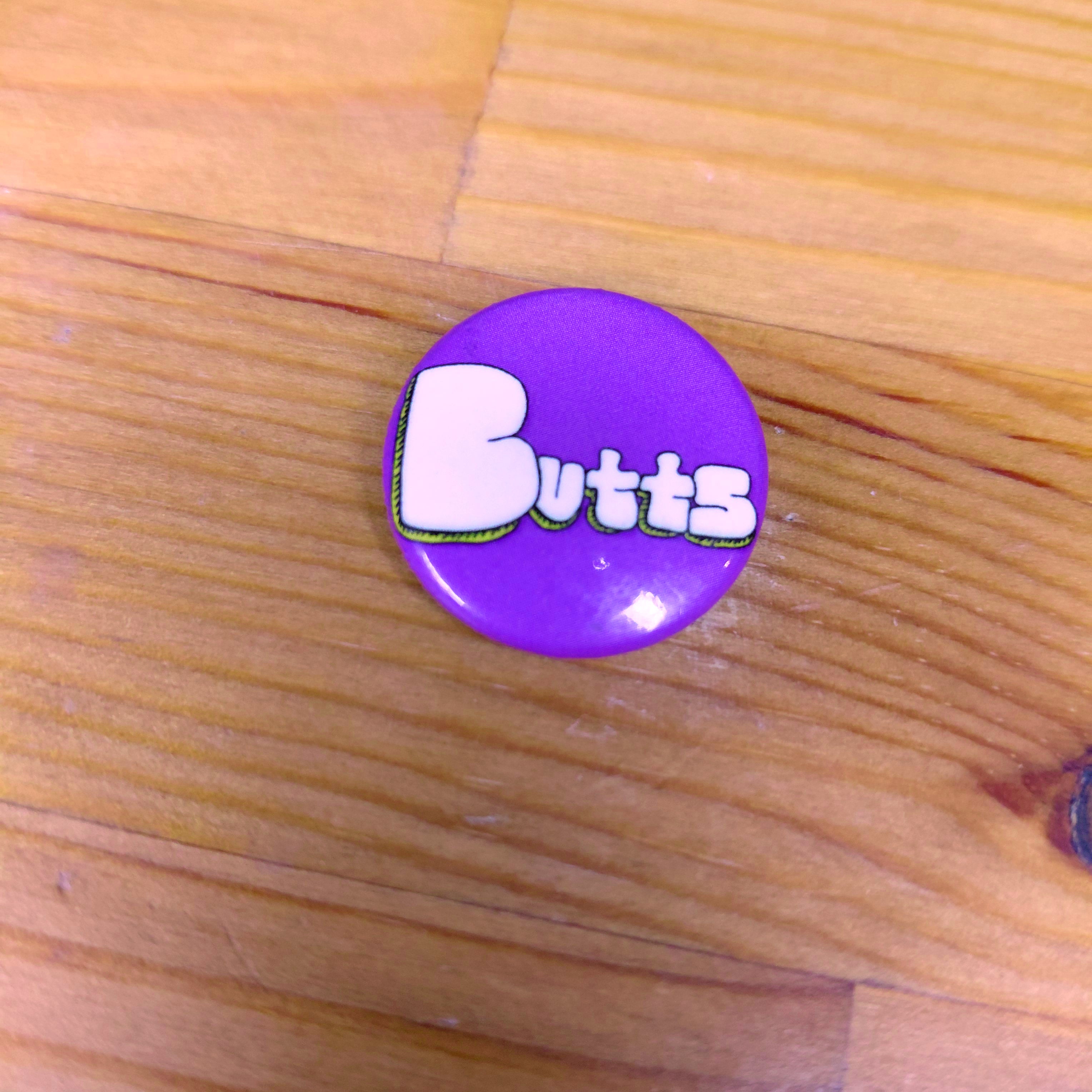 Butts Button